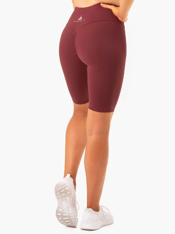 Staples Scrunch Bum Bike Shorts - Burgundy