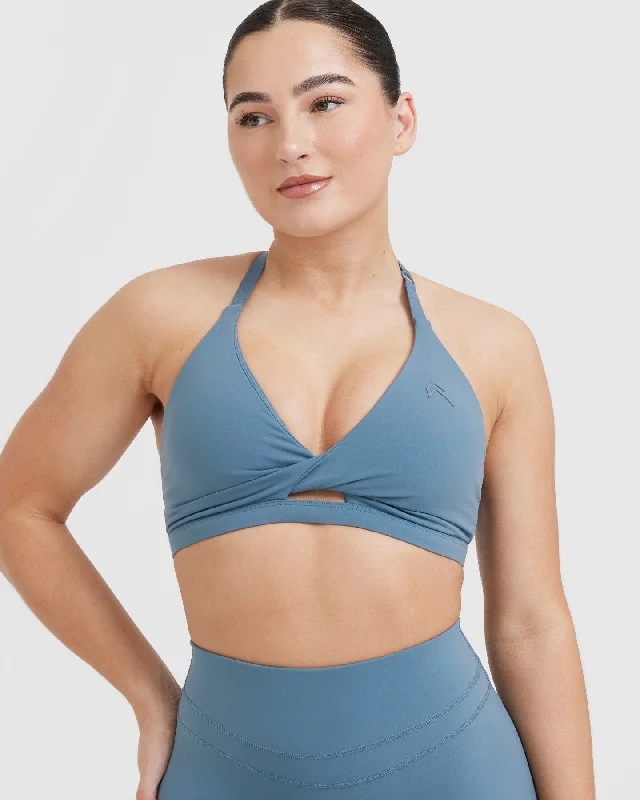 Unified Twist Sports Bra | Moonstone Blue