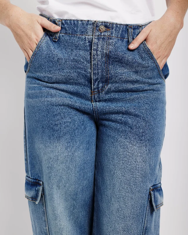 Wide Leg Cargo Jeans in Denim