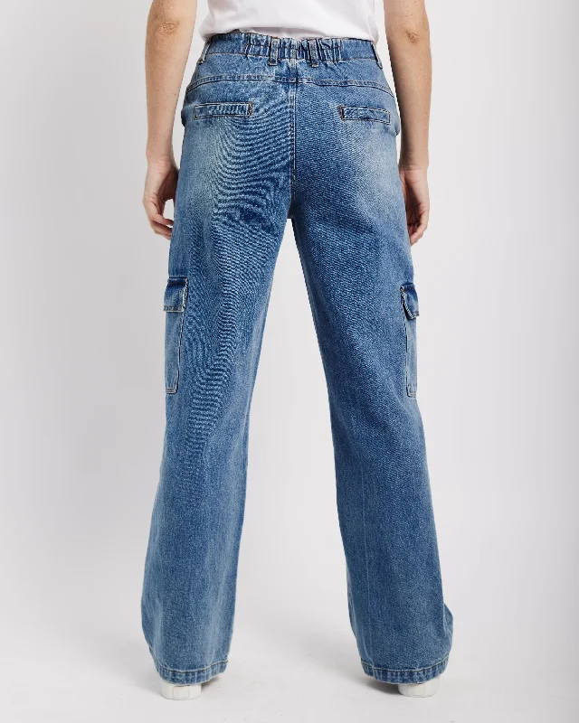 Wide Leg Cargo Jeans in Denim